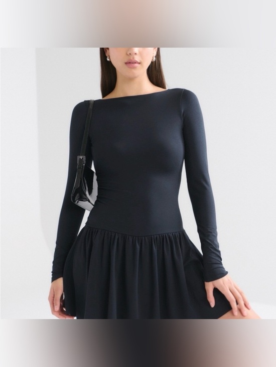 Abercrombie & Fitch Dresses & Skirts - Abercrombie & Fitch Black Skort Long-Sleeve Drop Waist Dress. Size M
